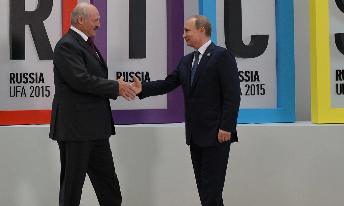 Путін та Лукашенко обговорили ситуацію в Україні та санкції Заходу