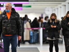 Десятки рейсів були затримані або скасовані в Амстердамі через страйк персоналу аеропорту