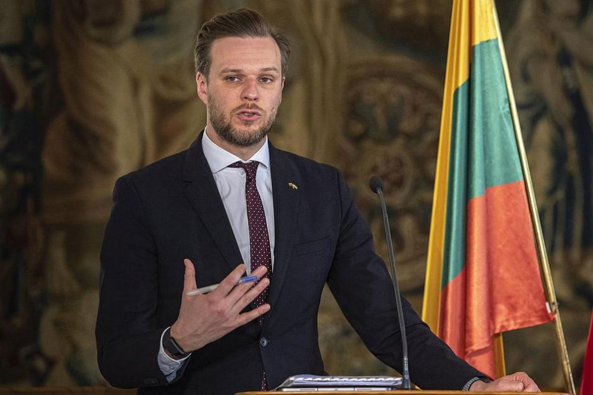 Литва виганяє російського посла із країни