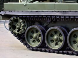 США можуть допомогти постачати танки радянського виробництва Україні