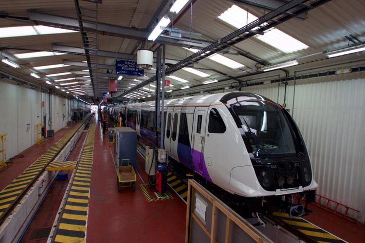 У Лондоні відкрилася нова високошвидкісна залізниця