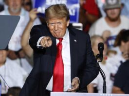 Трамп накинувся на Байдена: Ми маємо просити пощади у ОПЕК та Росії