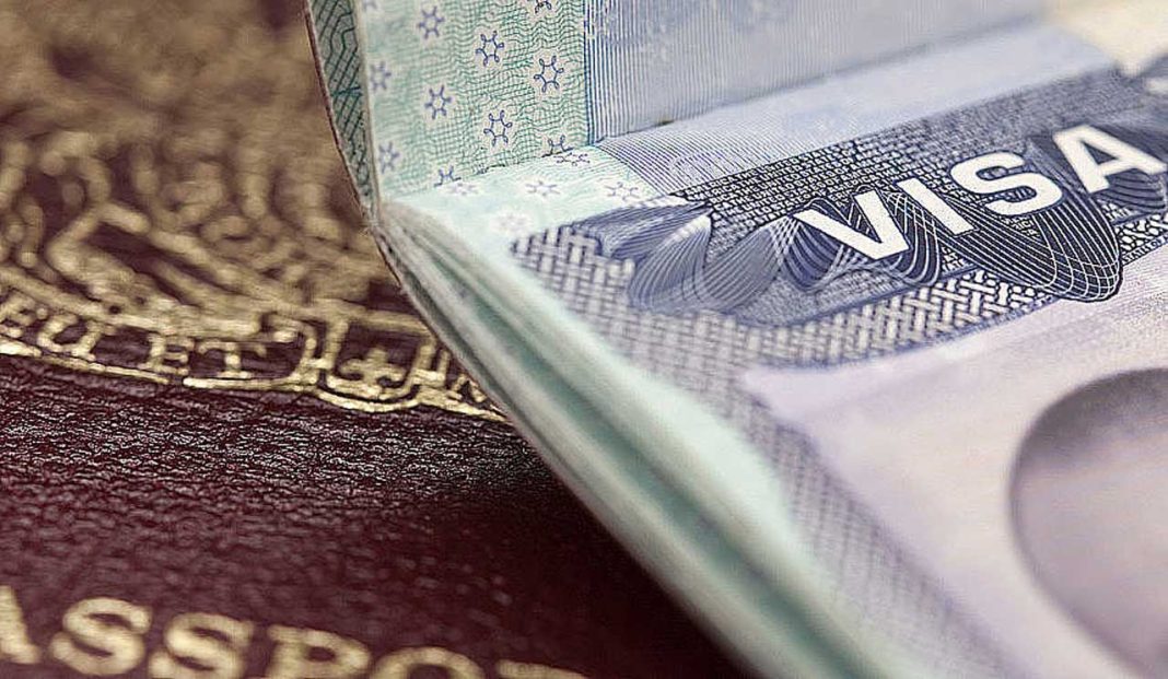 Європа може повністю перестати видавати шенгенські візи росіянам