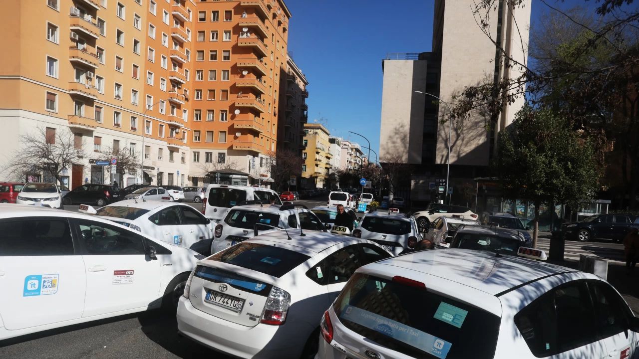 Італійські таксисти оголосили дводенний страйк