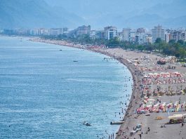 Турбізнес Туреччини: турпотік зростає, а грошей більше не стає