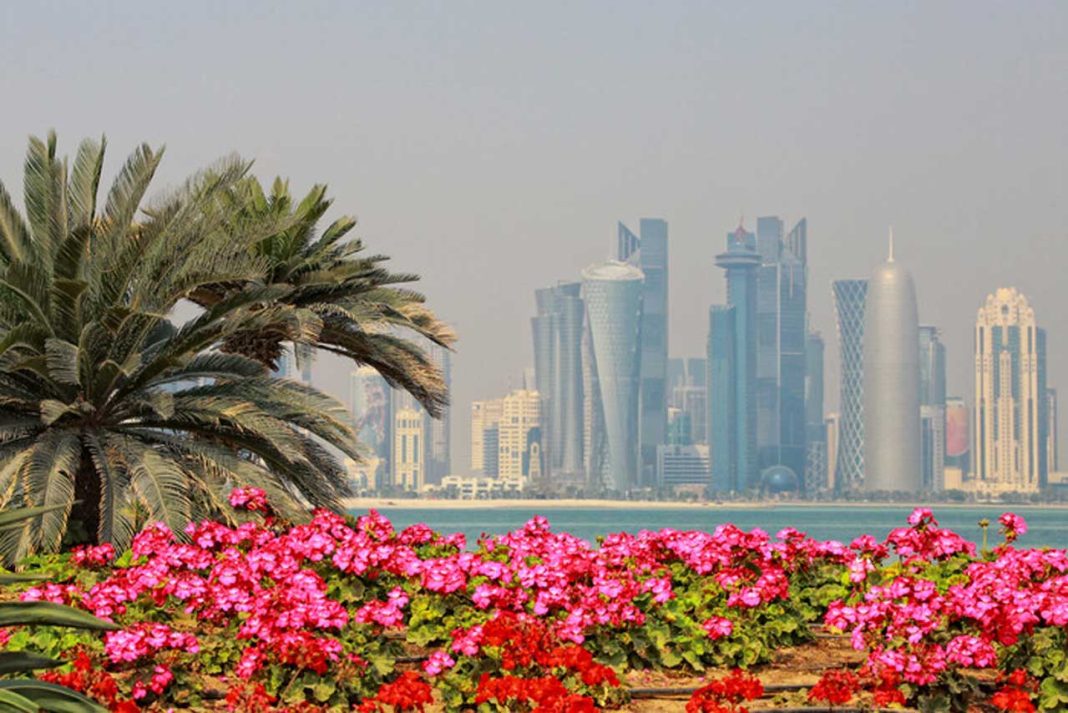 Катар у листопаді закриє кордони для туристів