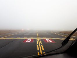 Експерти розповіли, що означають цифри на злітно-посадковій смузі в аеропорту