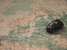 Фінляндія видаватиме на 90% менше віз туристам із РФ