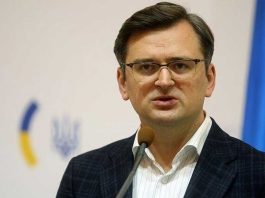 Кулеба: Україна переконує ЄС та G7 закрити в'їзд російським туристам