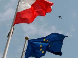 Польща закликає країни Євросоюзу не видавати візи російським туристам