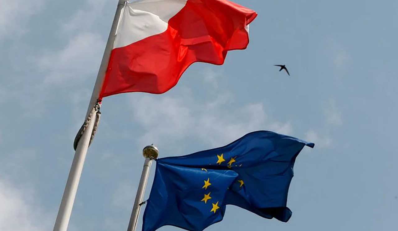 Польща закликає країни Євросоюзу не видавати візи російським туристам