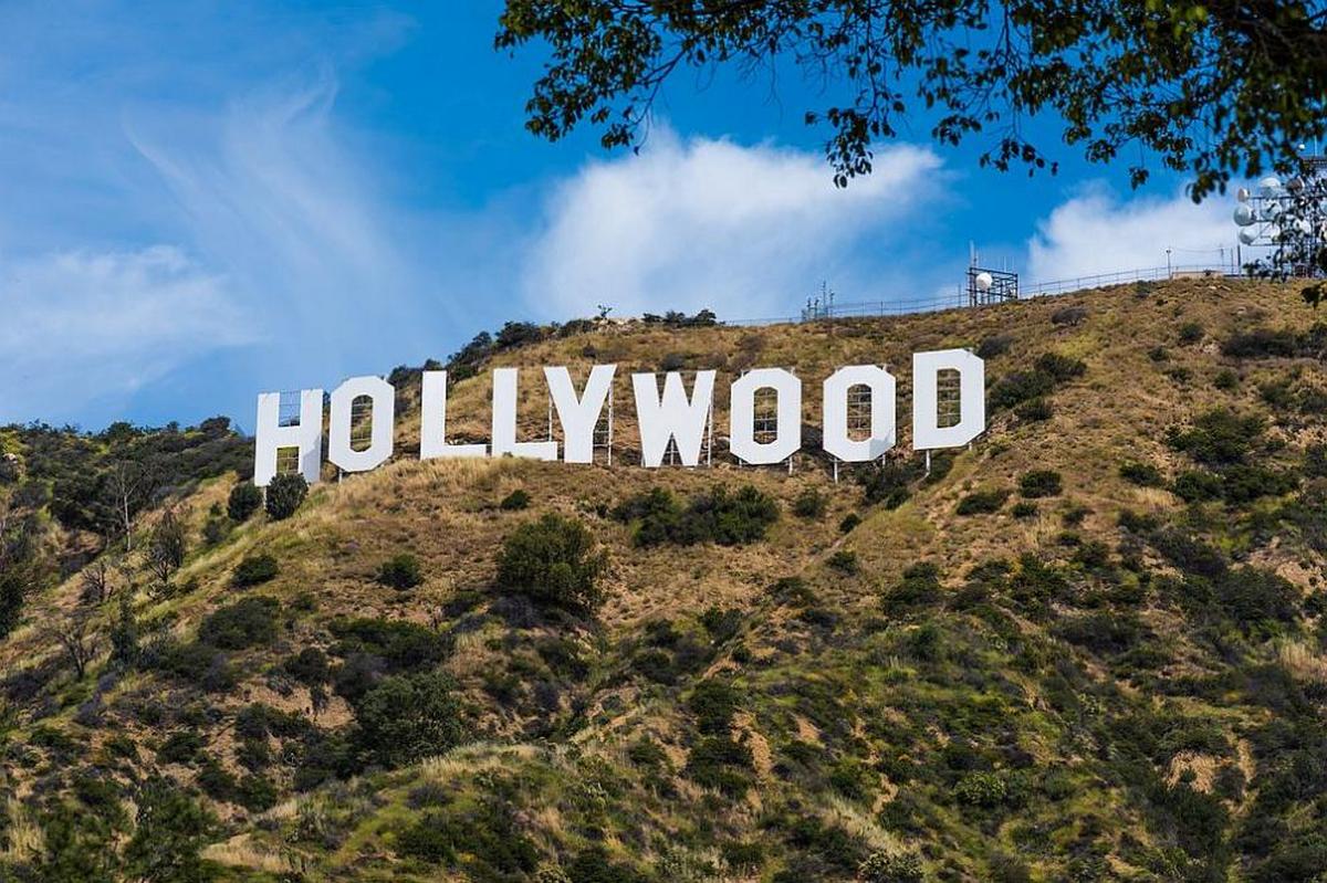 Відому вивіску «Голлівуд» у Лос-Анджелесі відреставрують