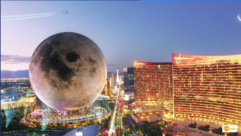 An impressive luxury hotel in the shape of the moon will appear in Dubai