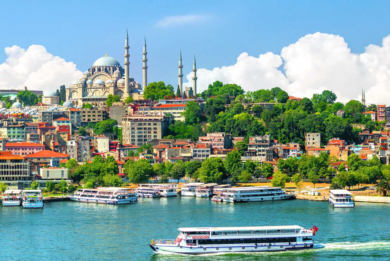 Переїзд до Туреччини: Який статус потрібний для життя в країні