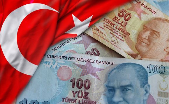 turkey-flag-lira-005-580x358-1 У Туреччині почався плач: удар по туризму прийшовся з несподіваного боку