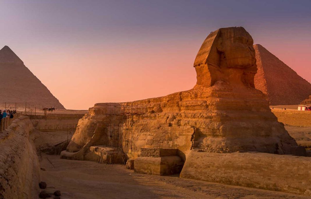 Туристи в Єгипті зможуть швидше і дешевше дістатися до знаменитих пірамід у Гізі