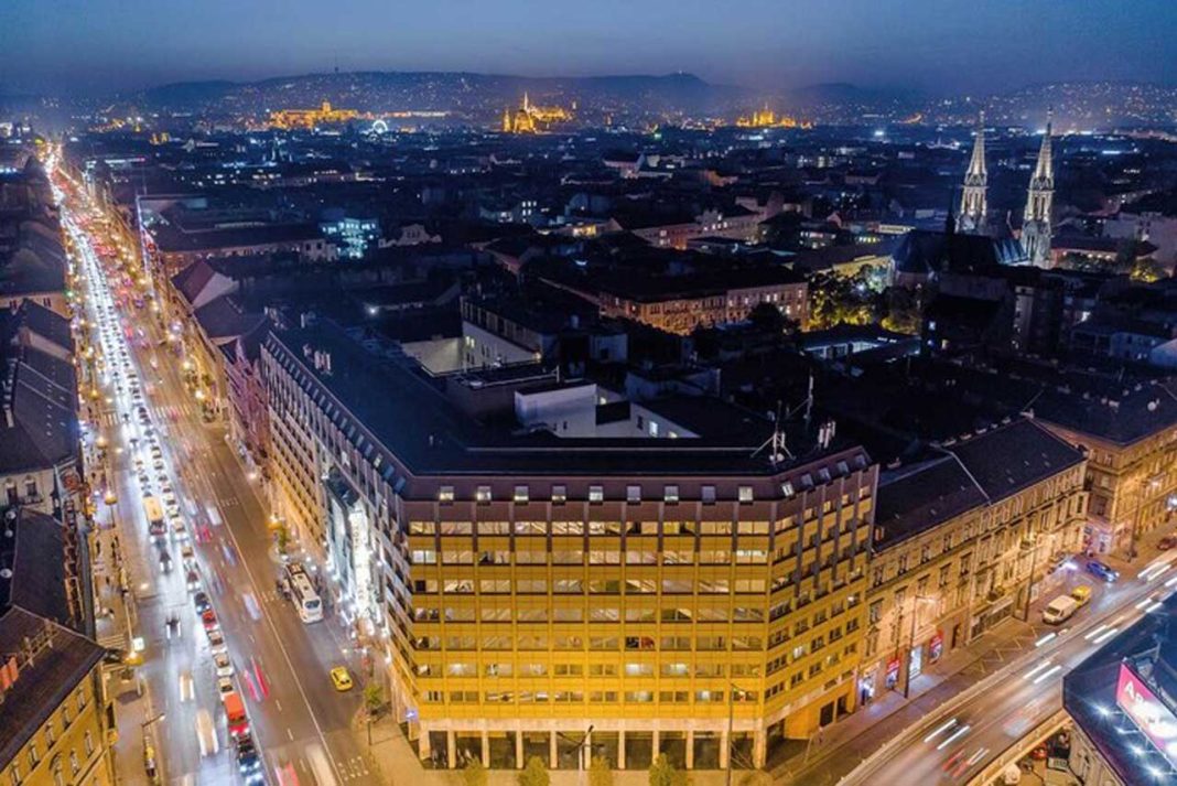 Найбільший готель Угорщини закриється через високі ціни на енергію