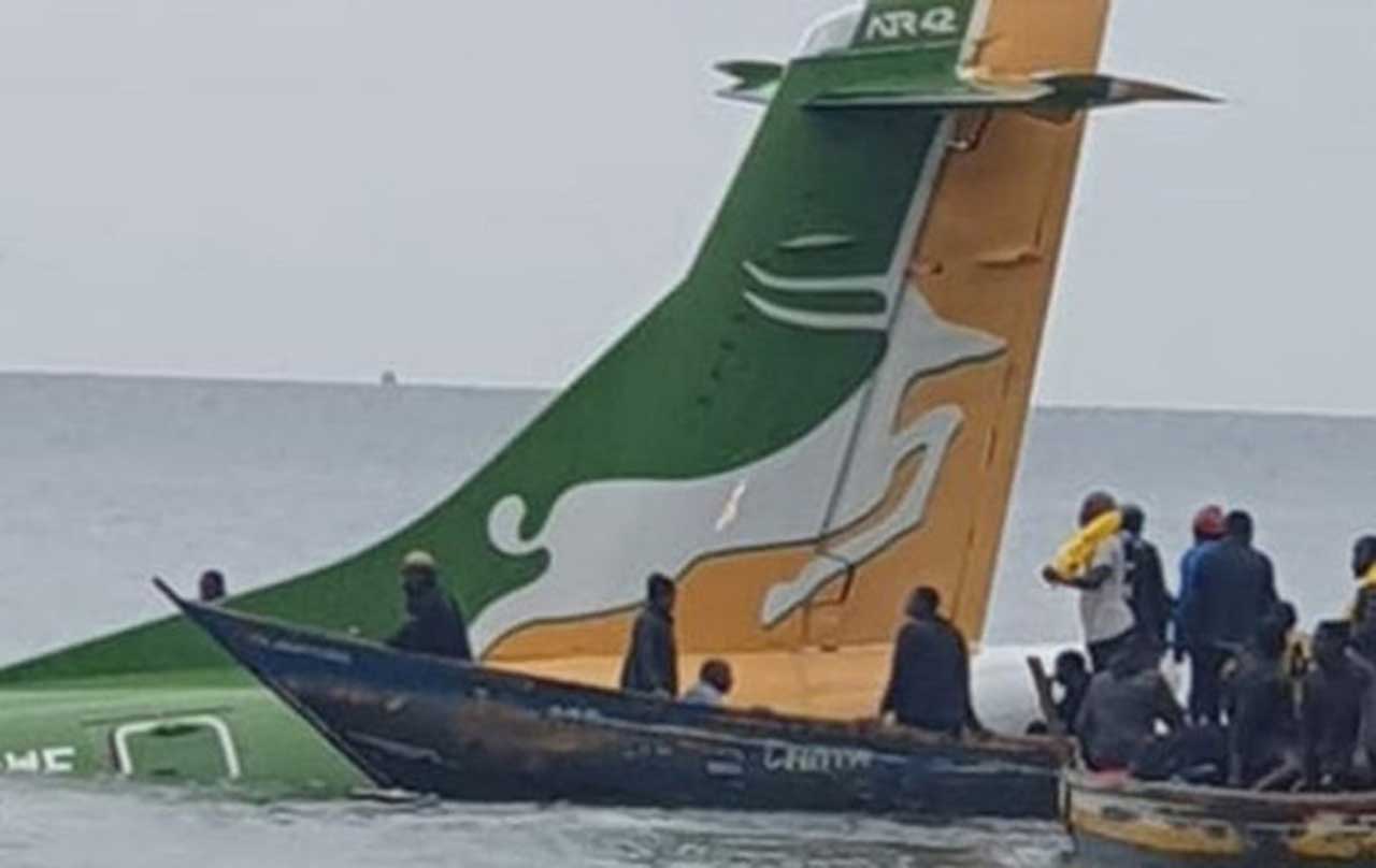 Літак із пасажирами впав в озеро Вікторія в Танзанії