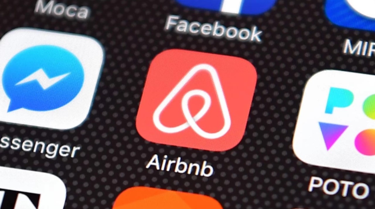 У США шахрай через Airbnb обдурив туристів на 7 мільйонів доларів