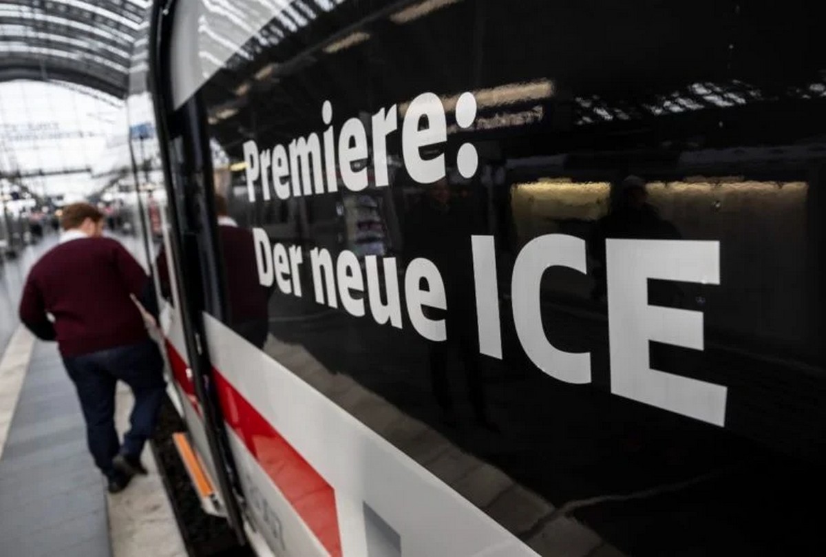 ICE 3neo: Найшвидший поїзд Deutsche Bahn здійснює першу поїздку Німеччиною