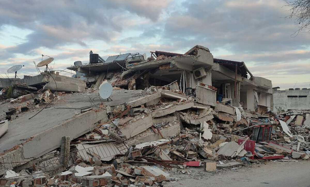У Туреччині та Сирії сталися нові потужні землетруси