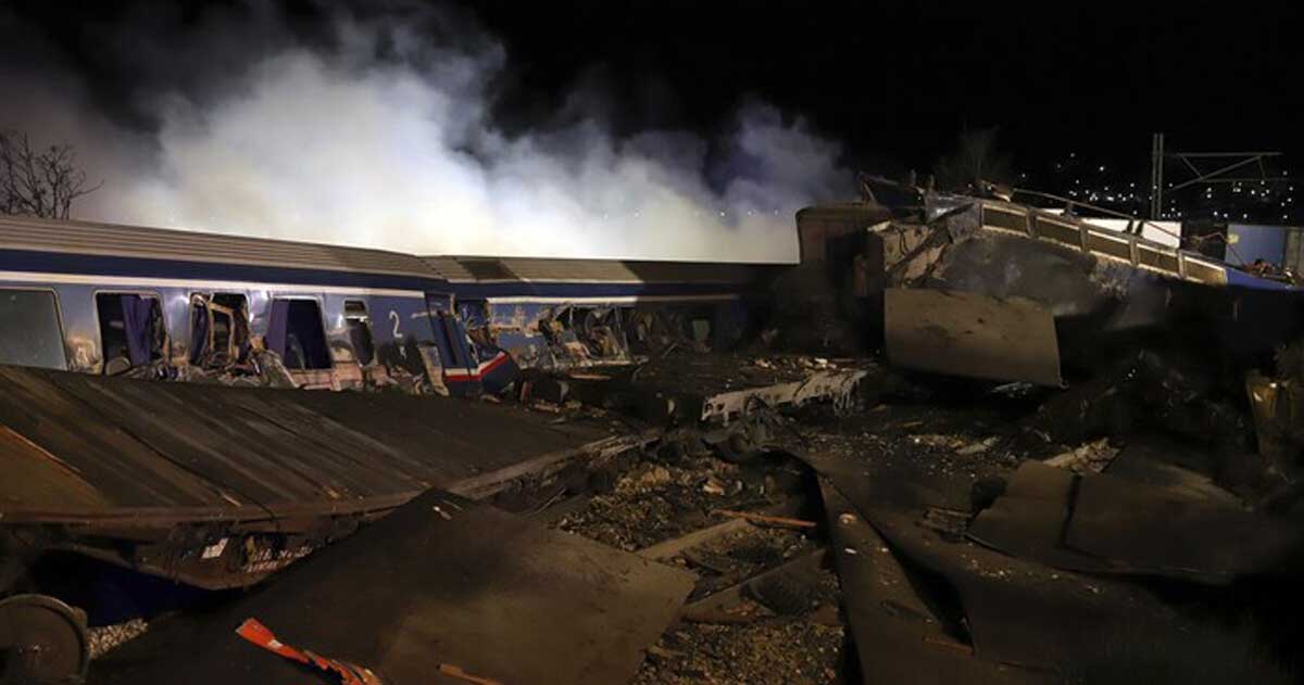 У Греції пасажирський потяг зіткнувся з вантажним: 32 загиблих