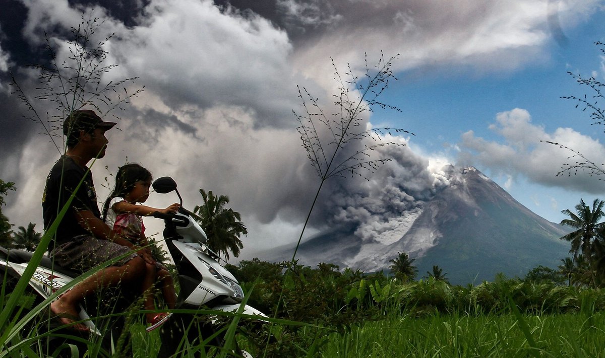 В Індонезії прокинувся вулкан 