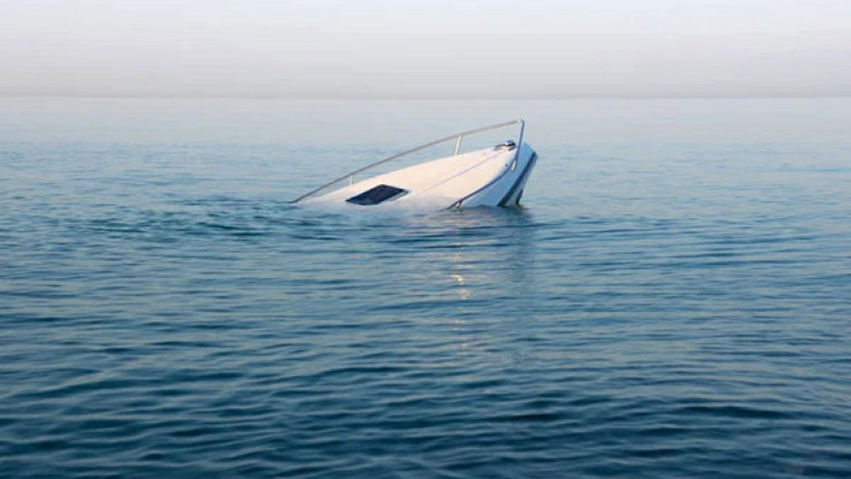 Катер із десятками туристів затонув у Єгипті