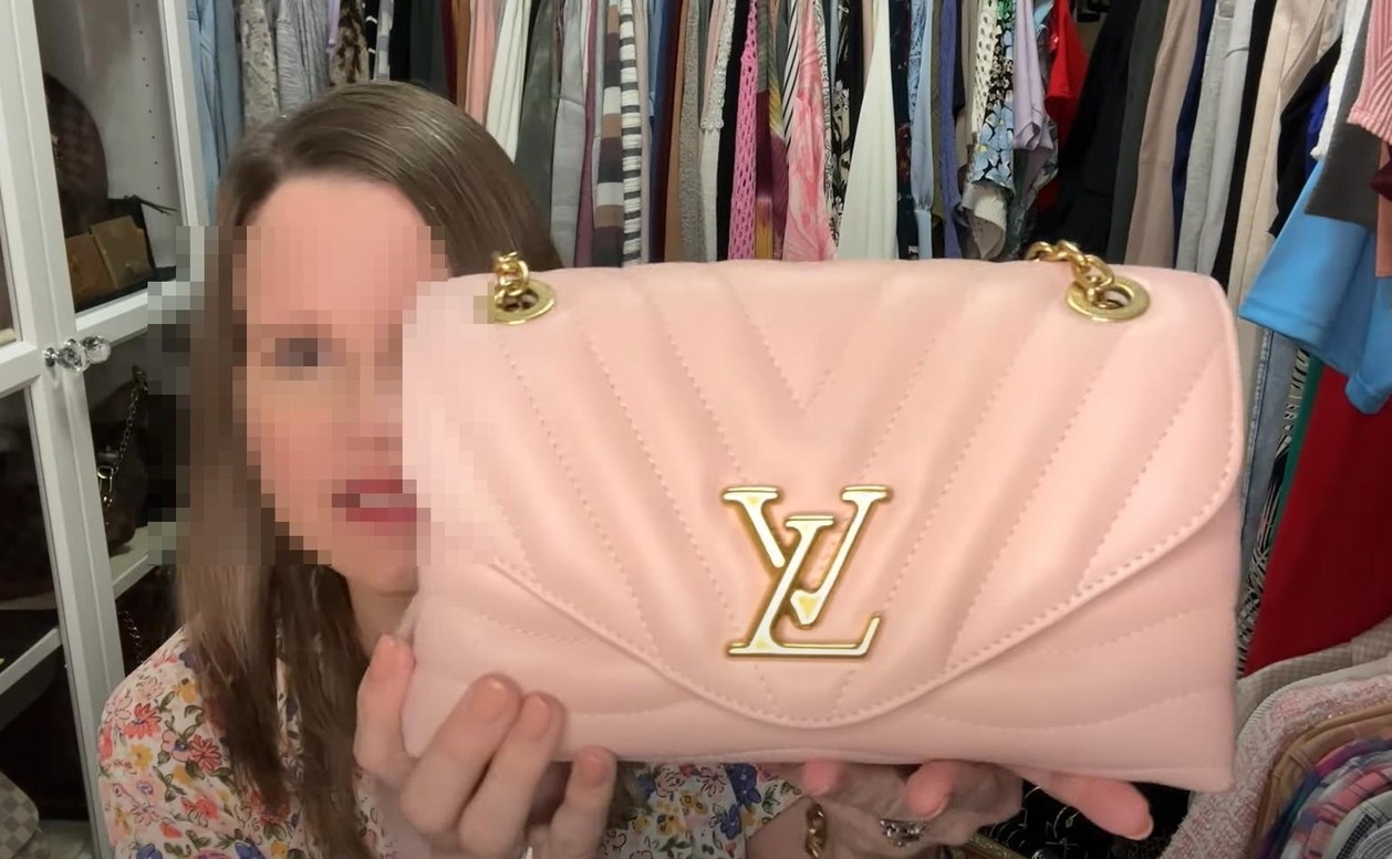 A Louis Vuitton handbag worth $60000 was stolen from a tourist at the  Bangkok airport
