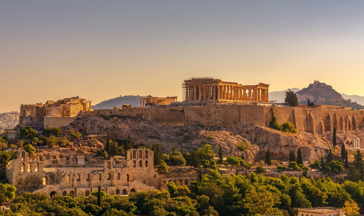 У Греції з'явився додаток, що дозволяє побачити стародавній вигляд Акрополя, не виходячи з дому.