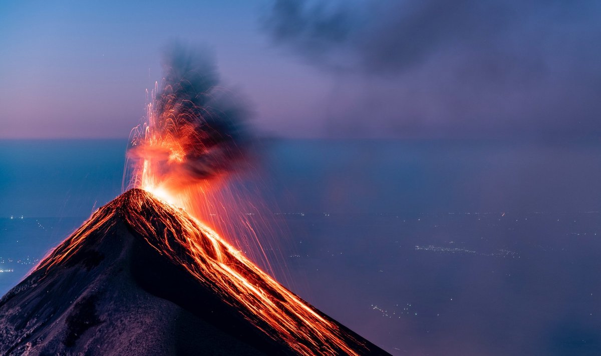 Ось-ось прокинеться: сплячий вулкан в Італії перебуває в надзвичайно небезпечному стані