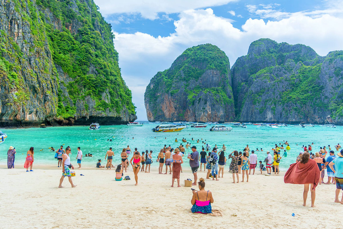 У Таїланді знову закриють для туристів знамениту бухту Майя-Бей