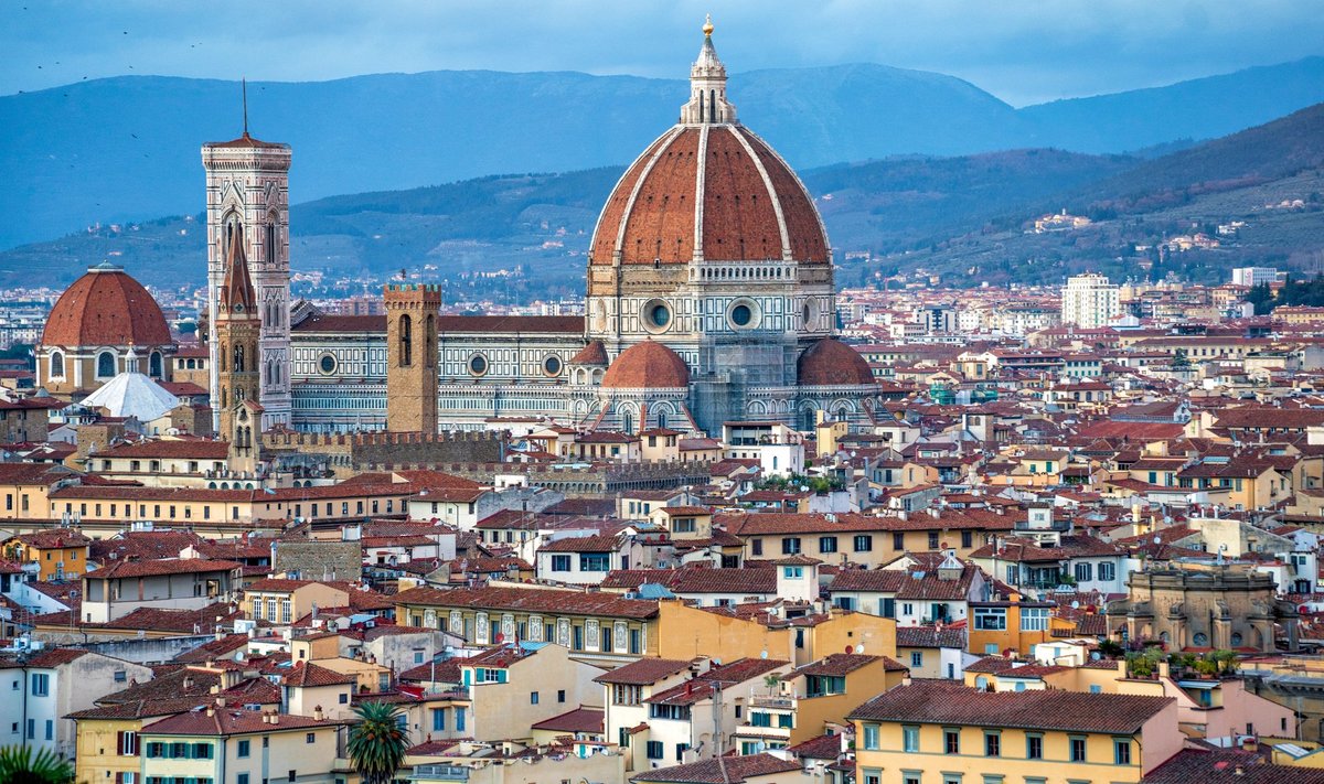 Флоренція планує з листопада заборонити туристам бронювати житло через Airbnb