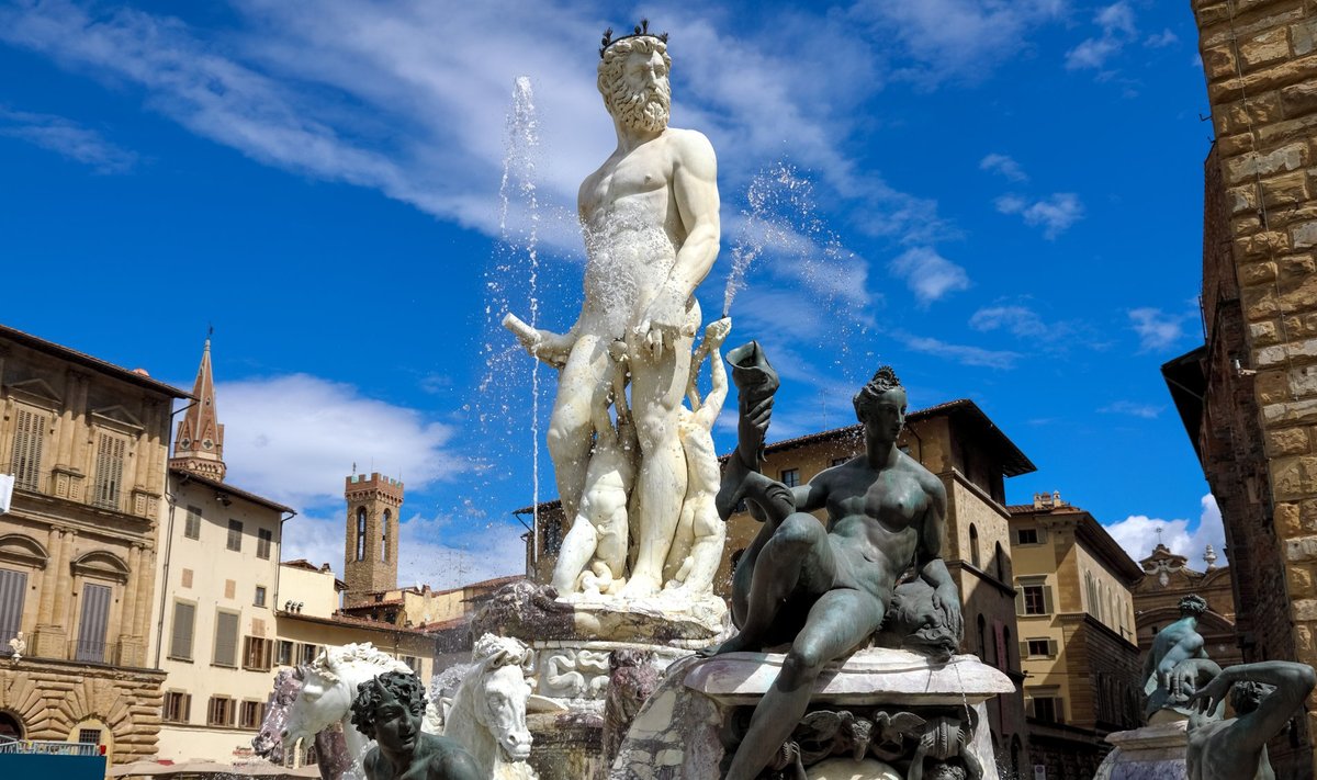 Селфі за 5000 євро: німецький турист пошкодив знаменитий фонтан у Флоренції