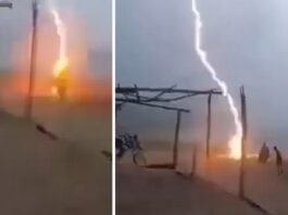 Туристів вбило блискавкою прямо на пляжі