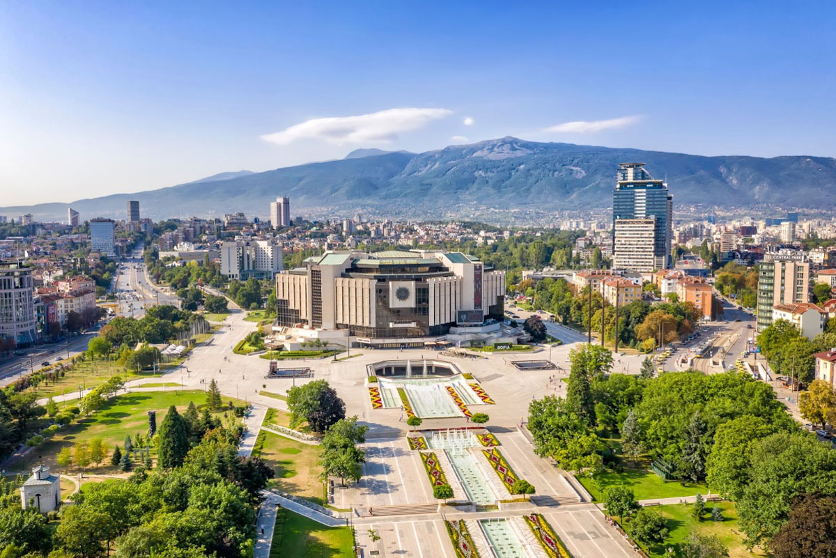 Эмиграция в Болгарию: как переехать с выгодой и без стресса: практические советы