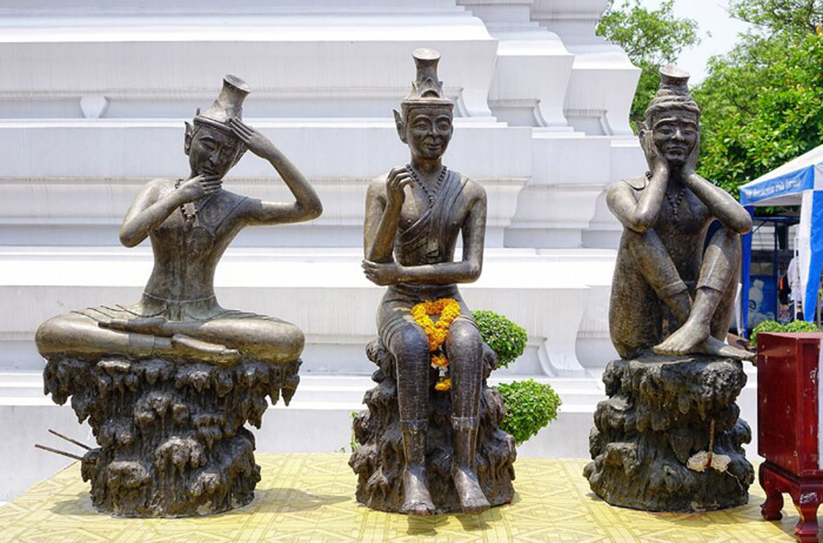 У Бангкоку оштрафували готель за статую божества