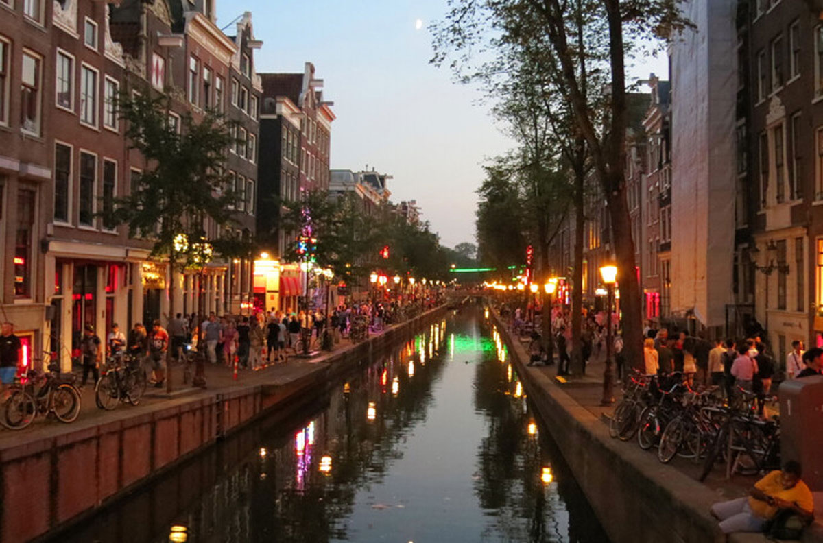 В Амстердамі визначилися з місцем для Кварталу червоних ліхтарів