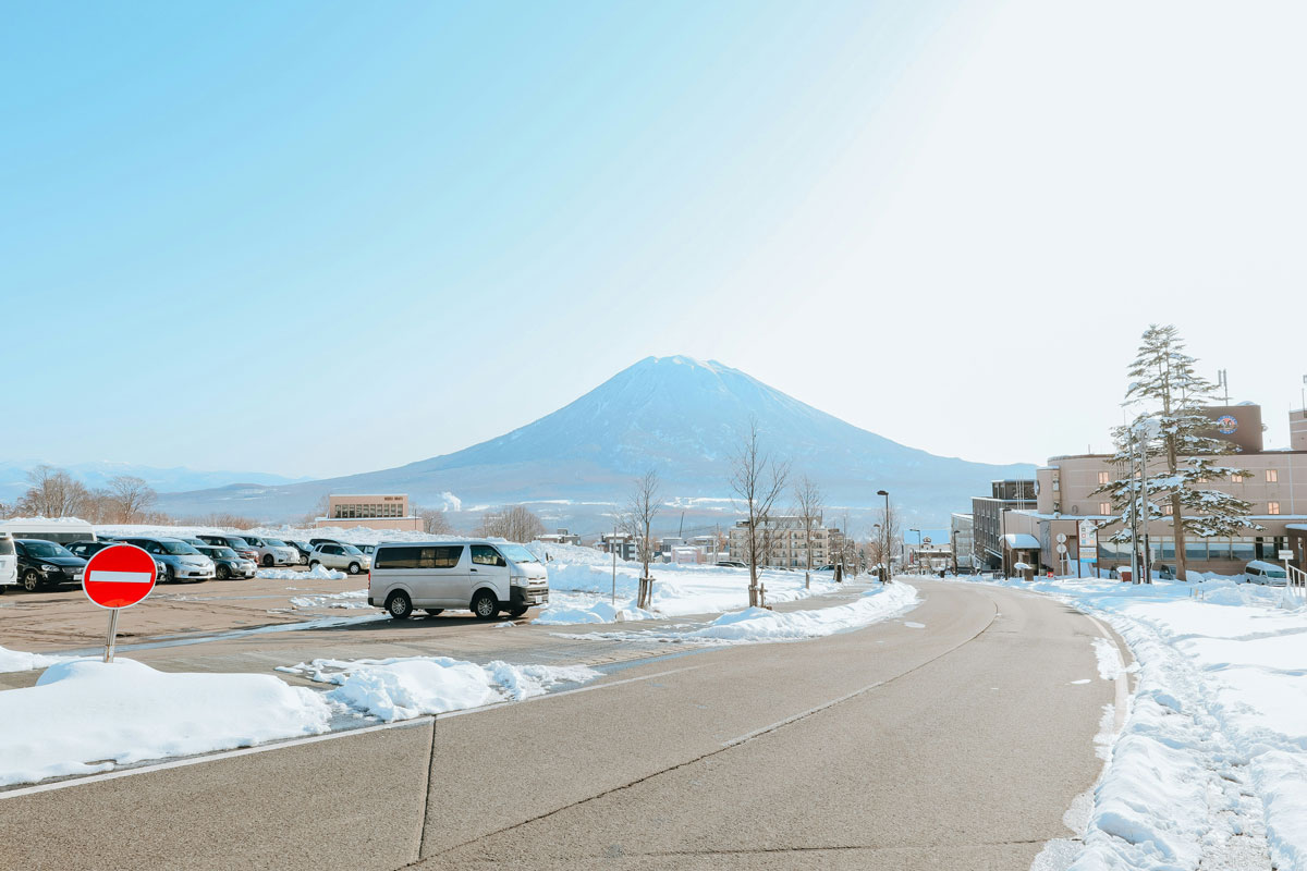 Двоє туристів загинули на гірськолижному курорті Японії
