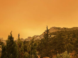 Столицю Греції накрила піщана буря. Місто забарвилося в помаранчевий колір