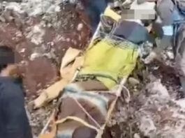 Смертельне фото: туристка впала у вулканічний кратер в Індонезії