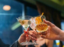 Все більше туристичних напрямків фіксують випадки метанолу в алкоголі