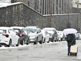 Сніг накрив Італію: північ країни прокинулась у білому (фото)