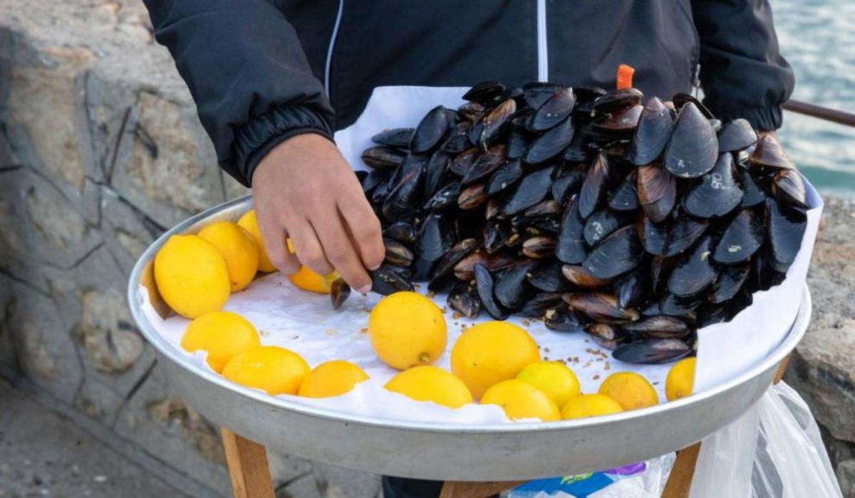 Двоє дітей померли від харчового отруєння у туристичному районі Стамбула