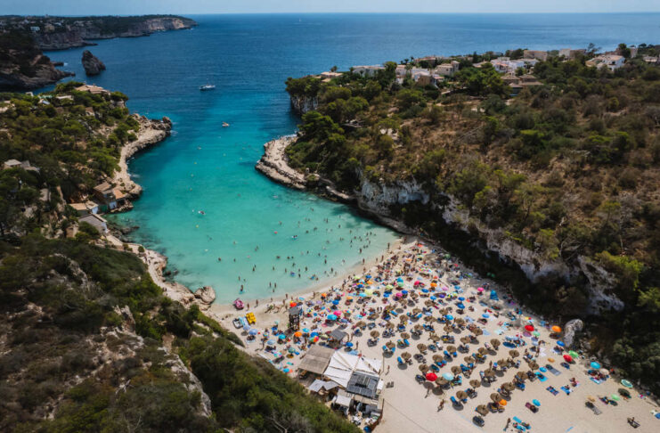 Туристи з Британії — головні спонсори туризму Іспанії