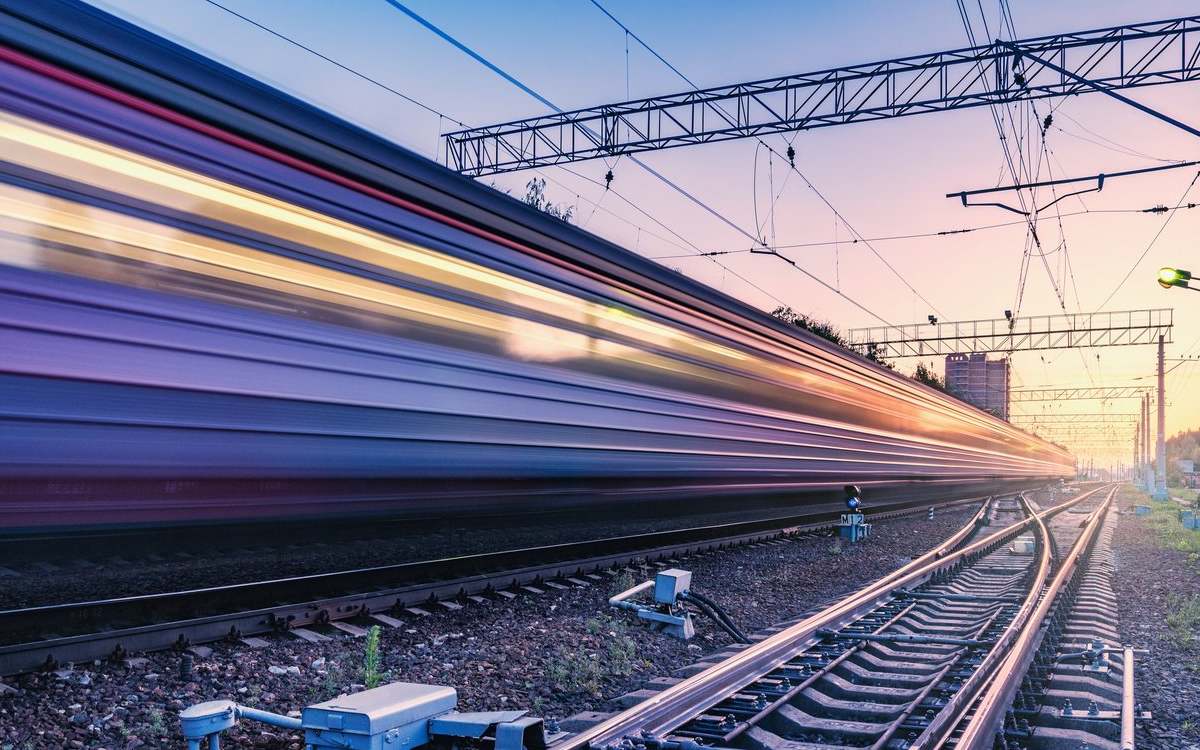 Високошвидкісний поїзд подолає маршрут Мадрид–Барселона менш ніж за дві години: Іспанія готує прорив