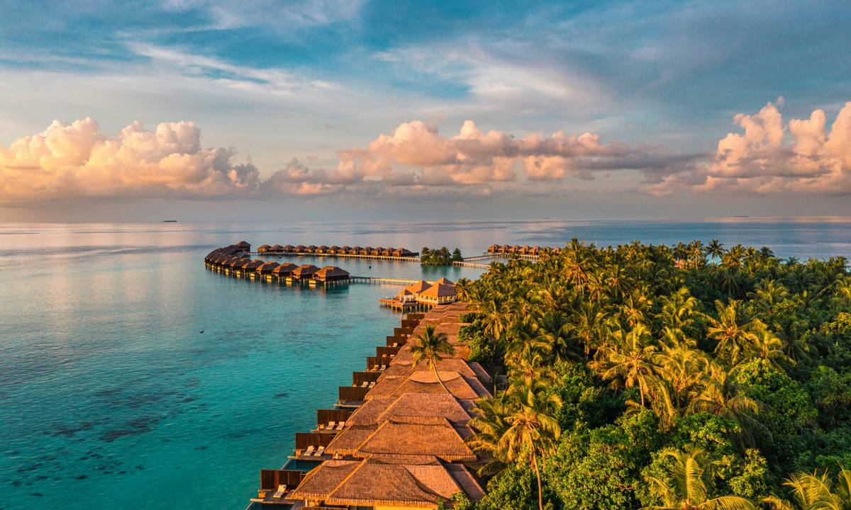 Мальдіви заборонили куріння для молоді та запровадили суворі правила для електронних сигарет