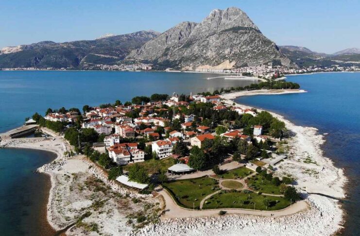 У Туреччині відкриють перший музей ароматів у місті Іспарта