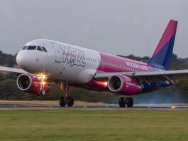 В Німеччині двоє пасажирів вибігли на злітну смугу, щоб наздогнати рейс (ВІДЕО)